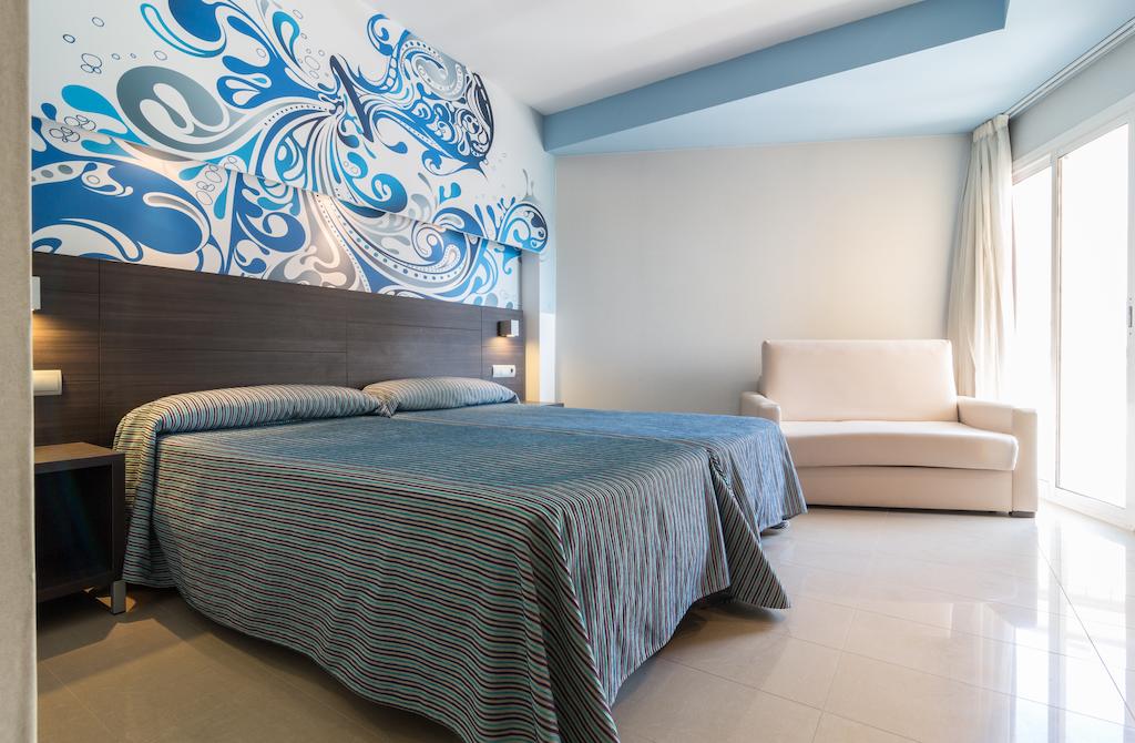 Superior, Double Bed, Lateral Side Sea View