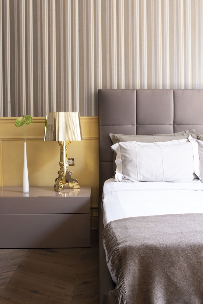Le Quattro Dame Luxury Suites 25/73