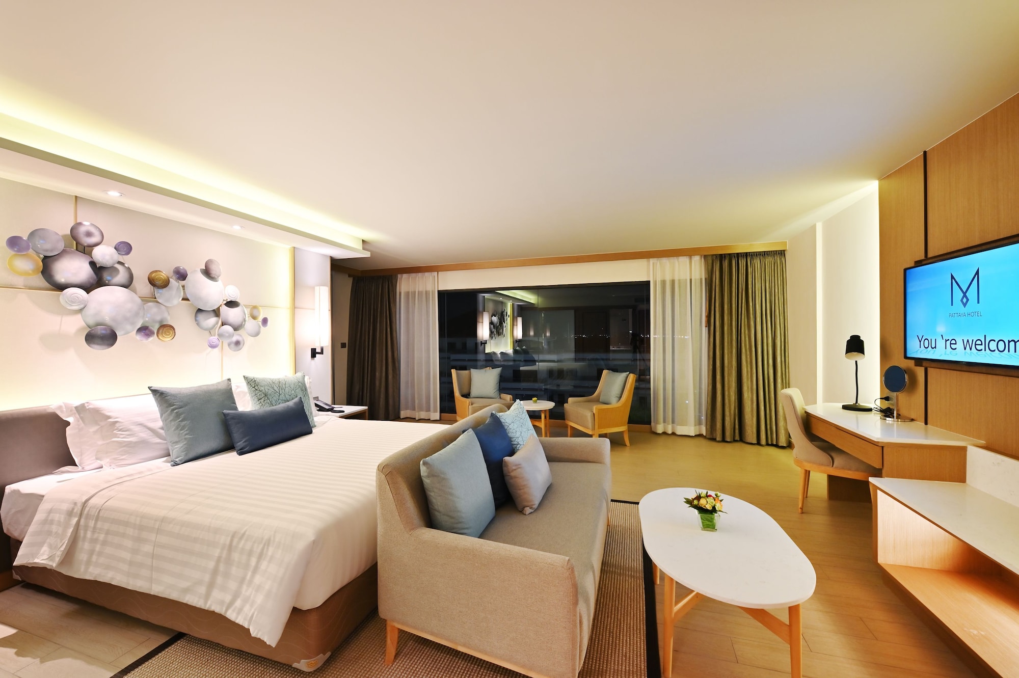 جناح ملكي بسرير مزدوج، M Pattaya Hotel 6/10