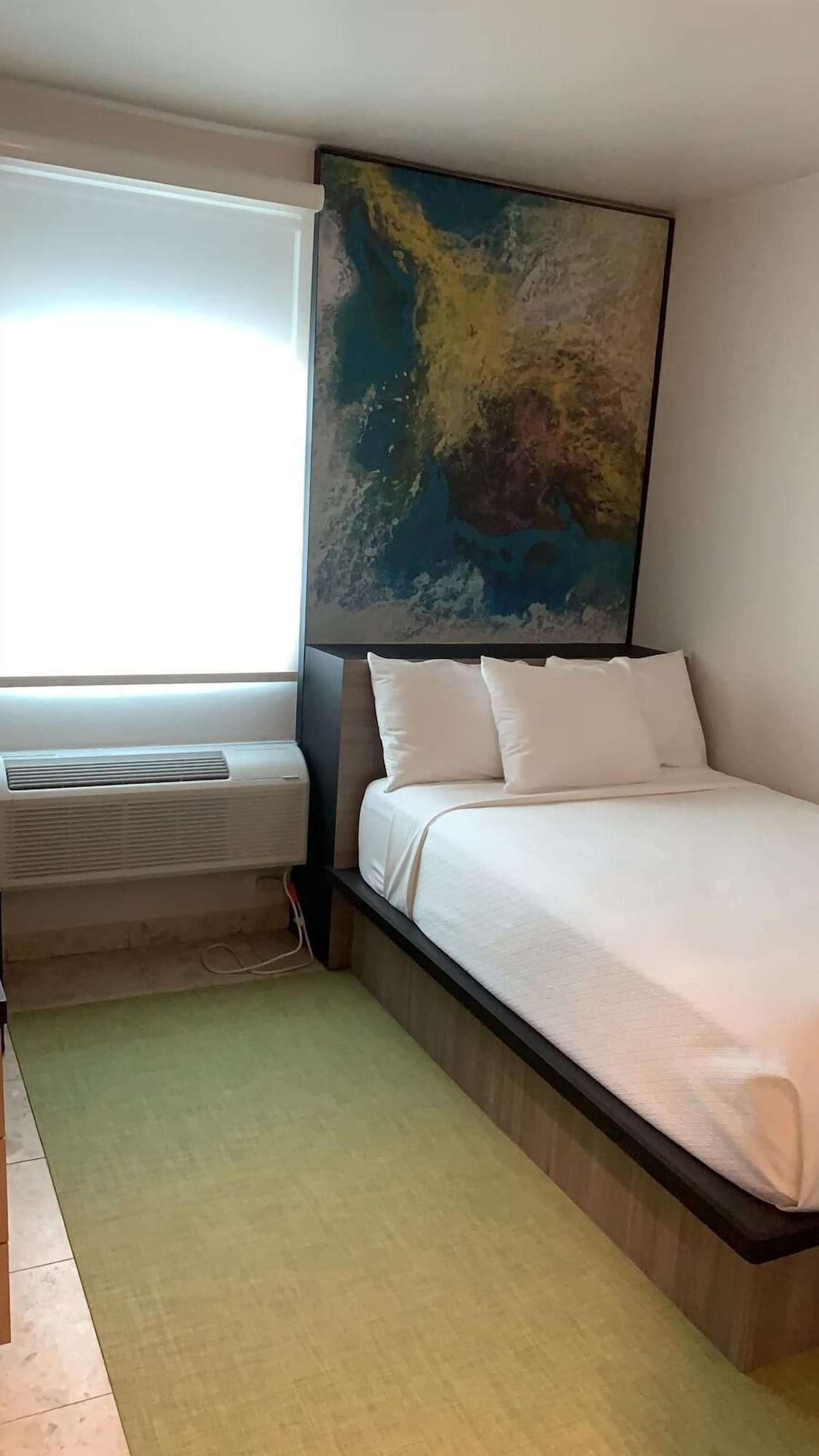 Petite, Double Bed