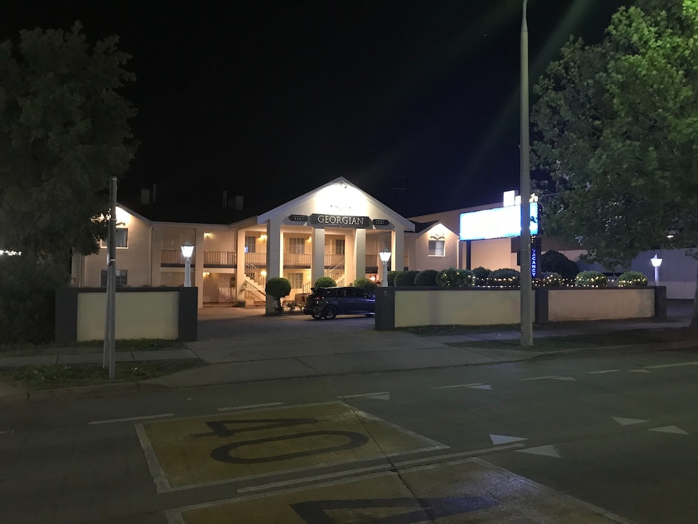 Albury Georgian Motel Suites 35/35