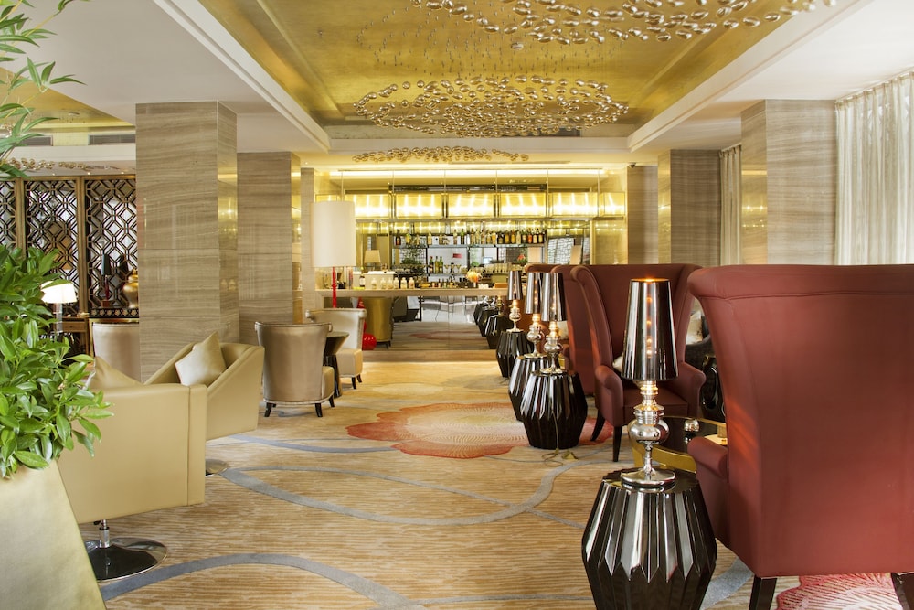 Easeland Hotel 26/42