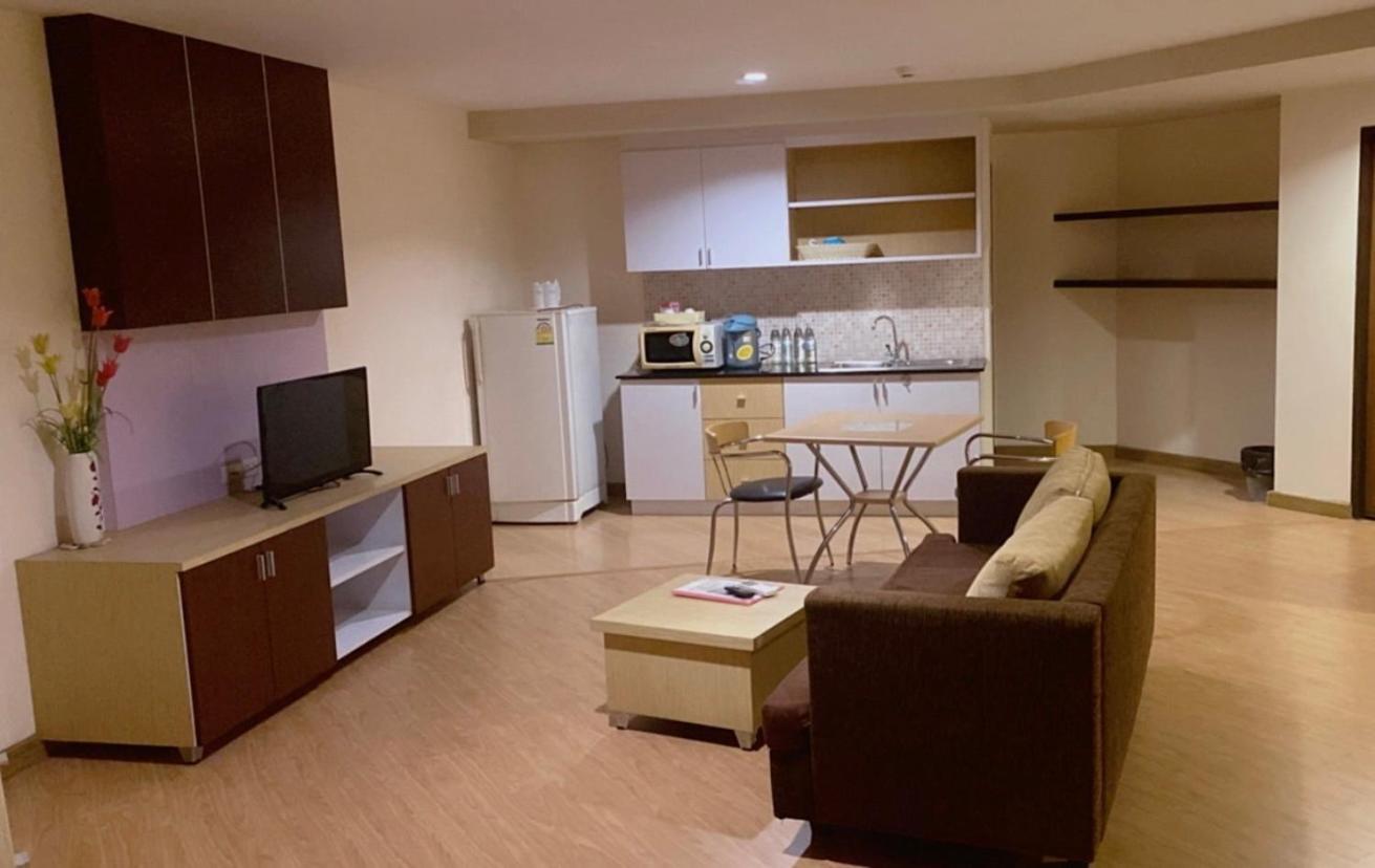 Suite, Paradise Wing