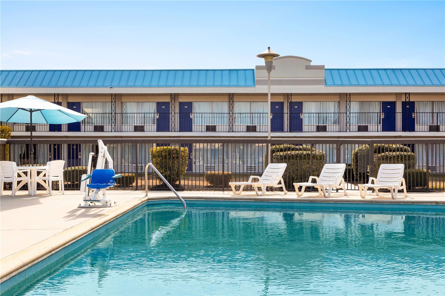 Days Inn by Wyndham Emporia 3/16