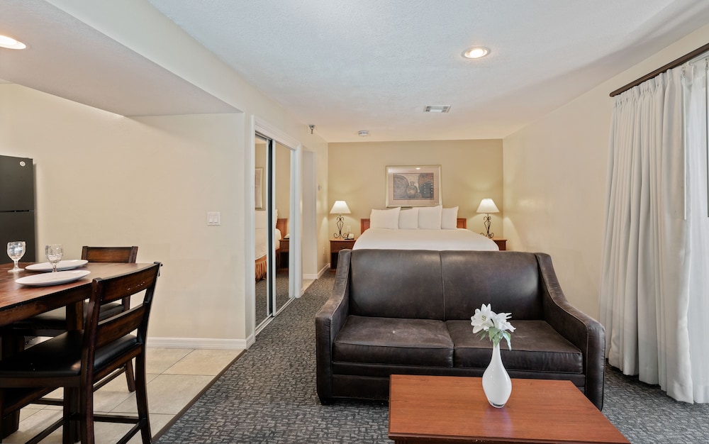 Chase Suite Hotel 22/33
