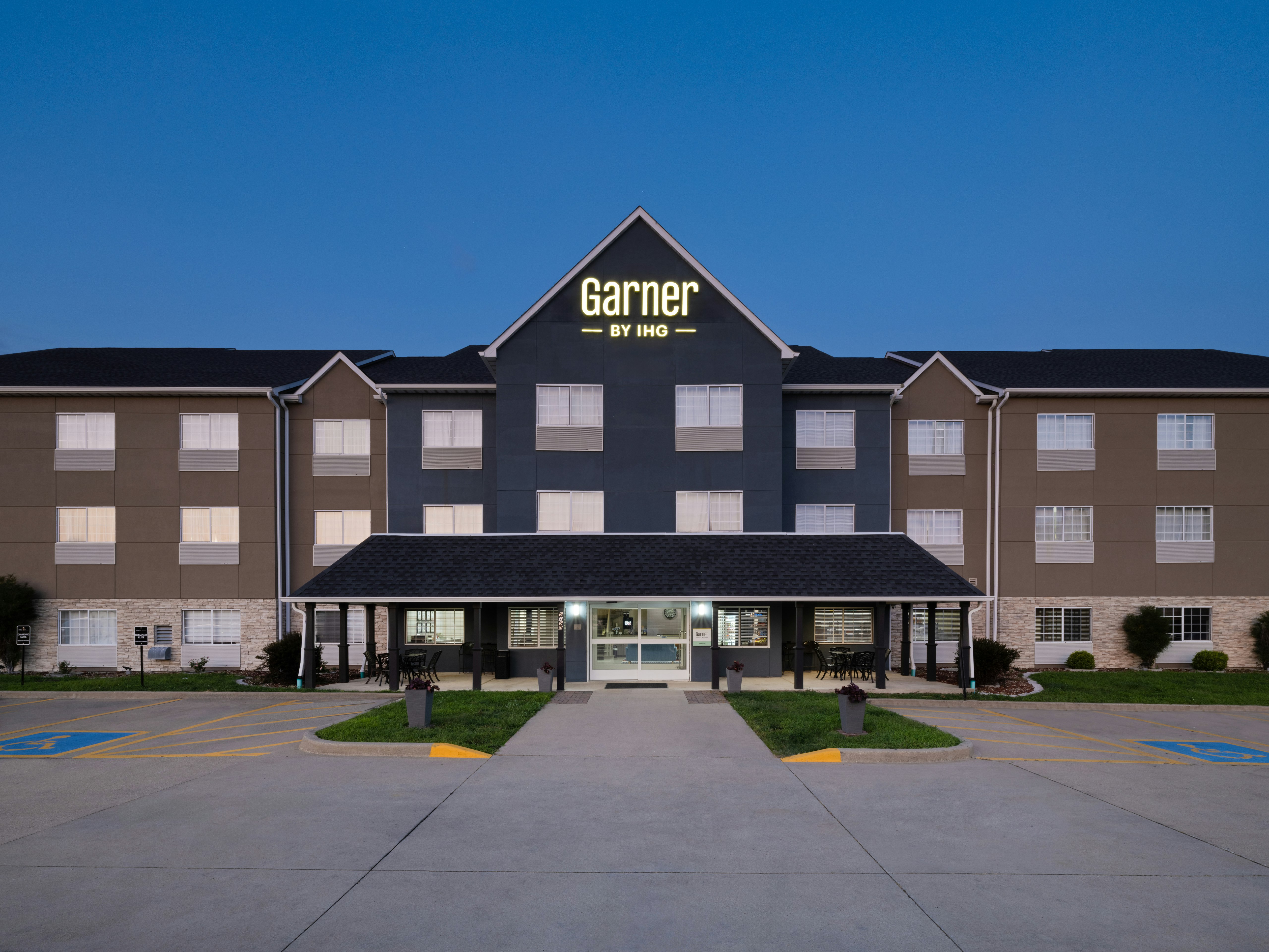 Country Inn & Suites By Radisson, Decatur, IL 34/40