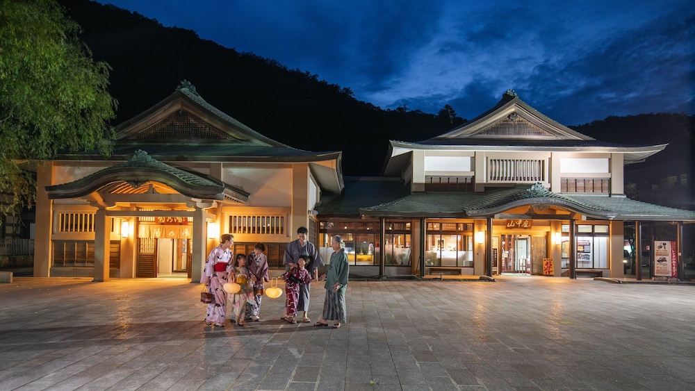 Ooedo Onsen Monogatari Premium Yamanaka Grand Hotel 9/64