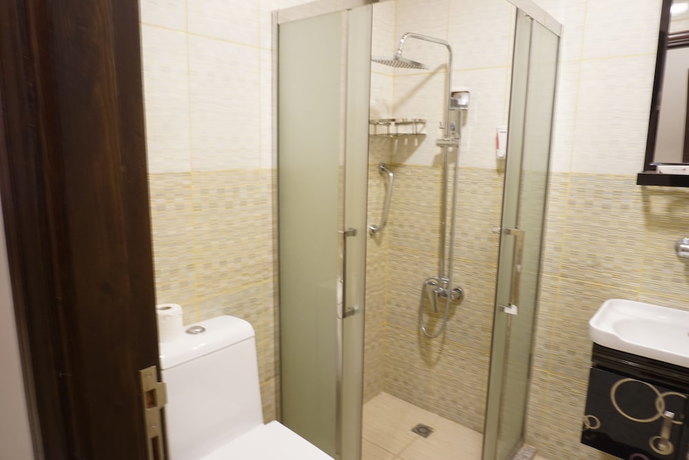 Grape Village Hotel 10/59