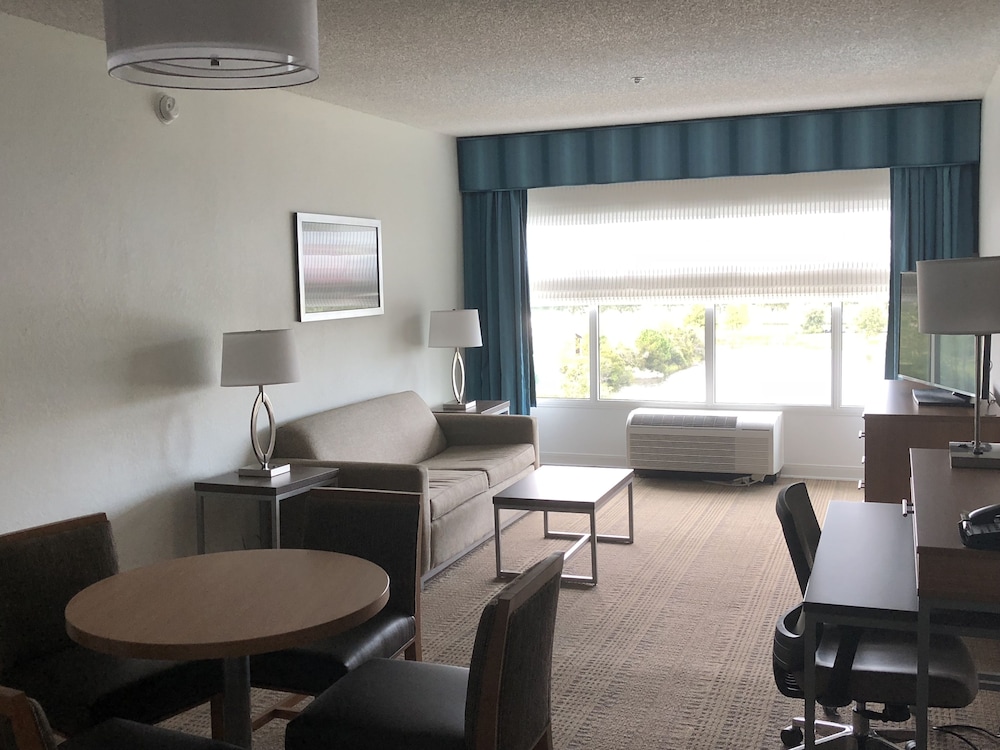 Holiday Inn St Augustine World Golf 54/83