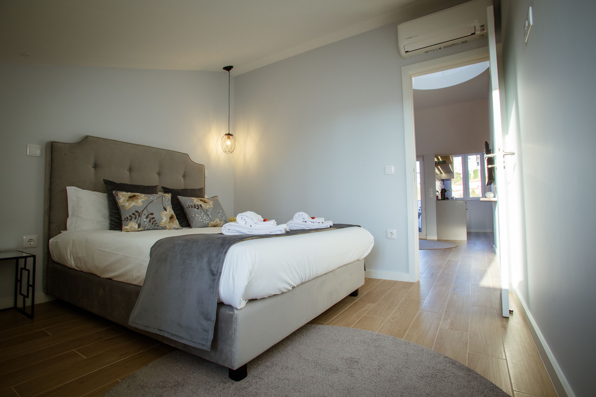 2 BEDROOMS, LOFT, RIVER VIEW, BALCONY