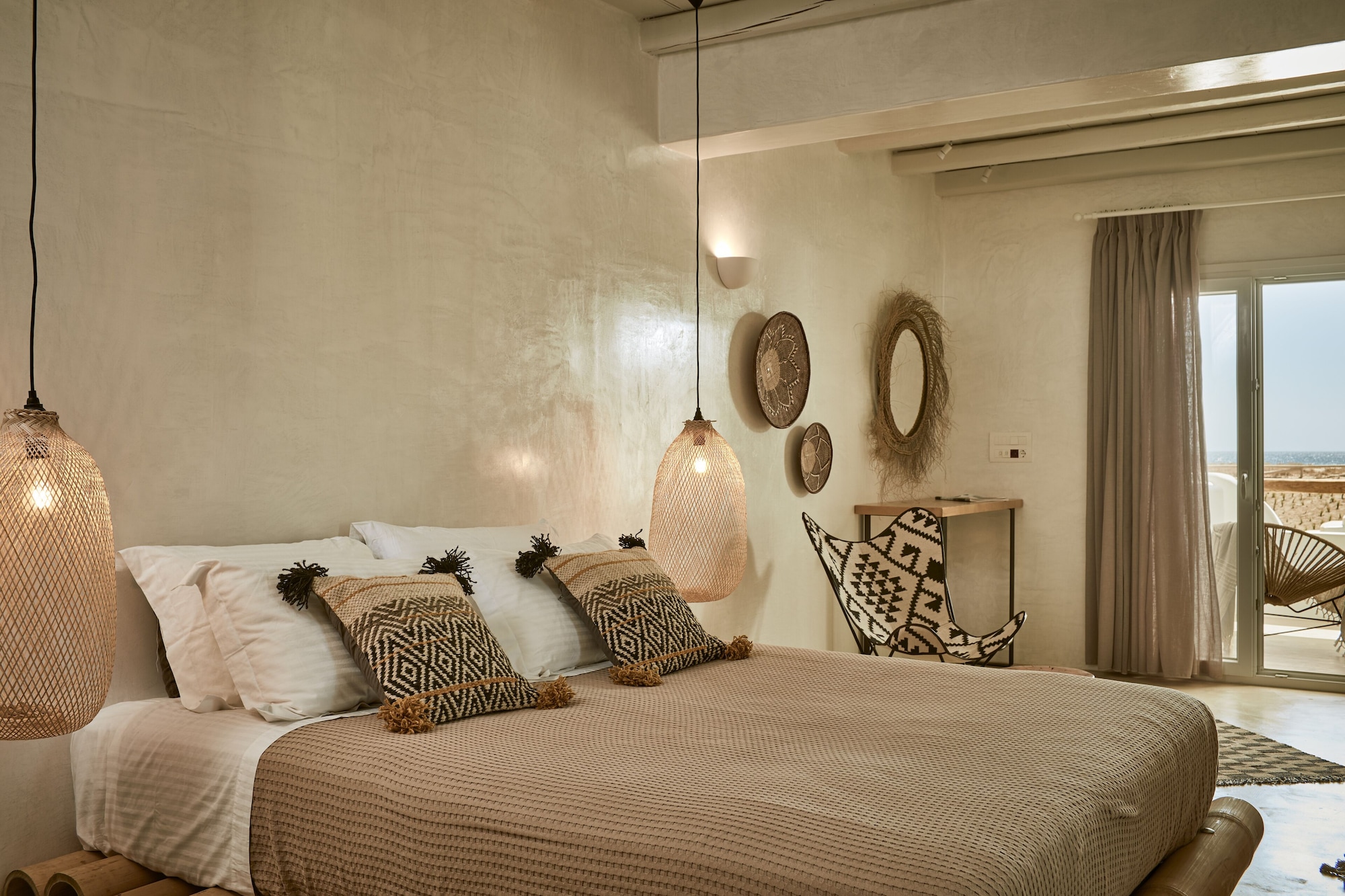 DELUXE, SUITE, SEA VIEW, JETTED TUB, HIGH FLOOR