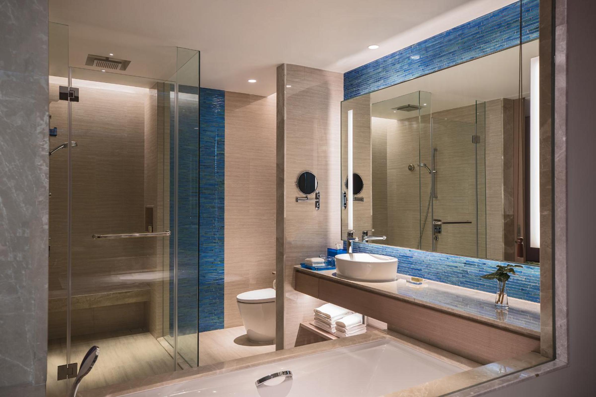 غرفة، Renaissance Pattaya Resort Spa 9/13