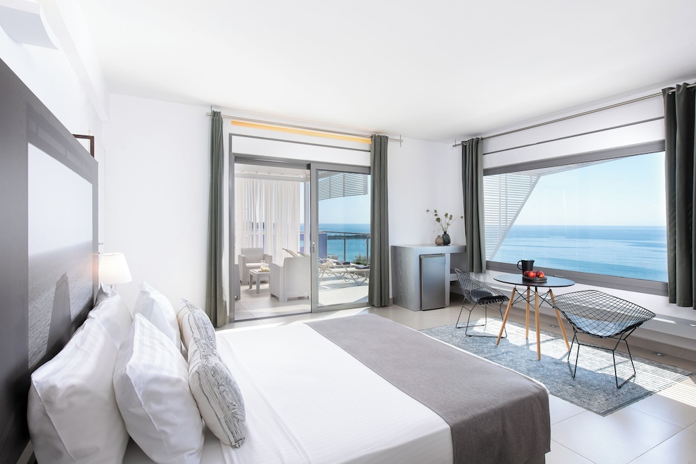 Mare Dei Suites 13/73