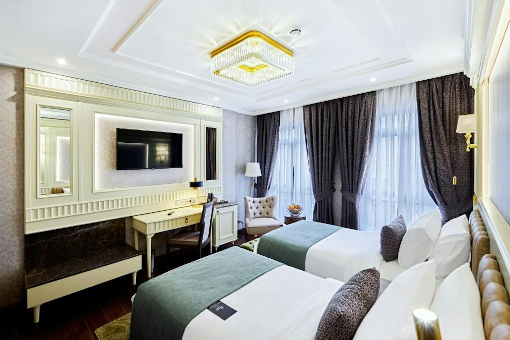 Aspera Hotel Golden Horn 11/25