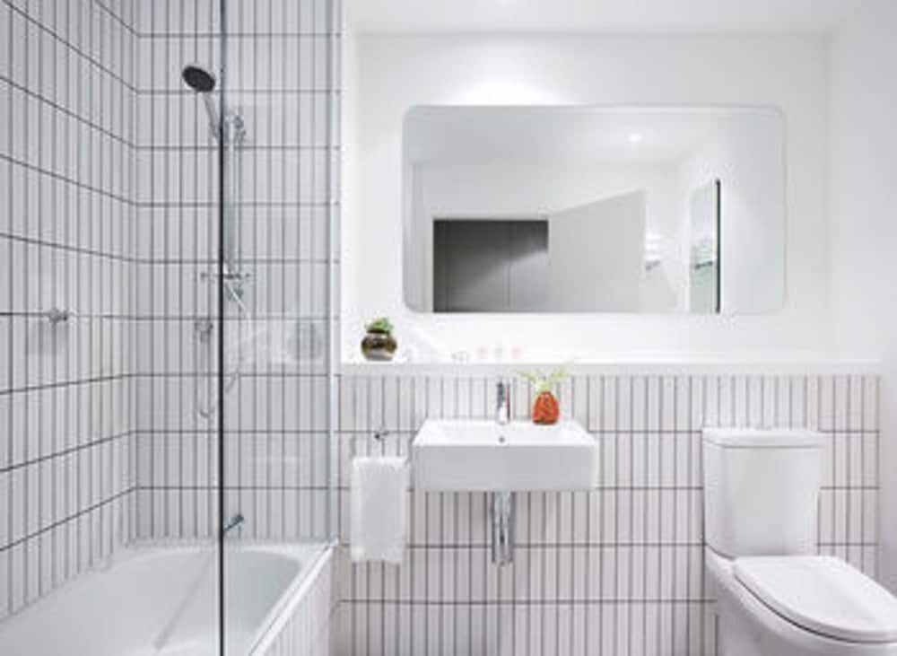 The Larwill Studio Melbourne - Art Series 42/42