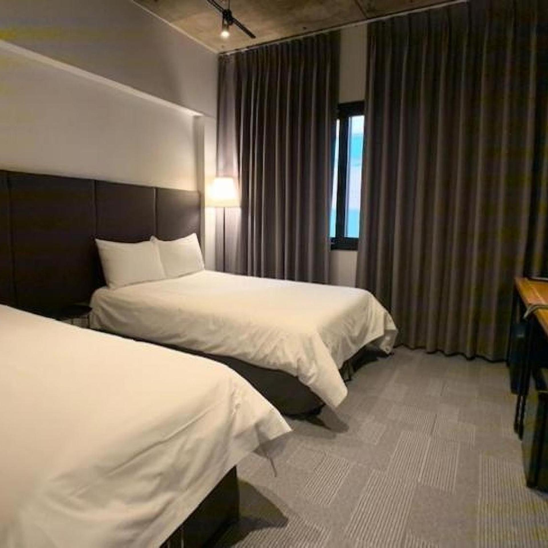 Renaissance Hotel - Hostel 13/23
