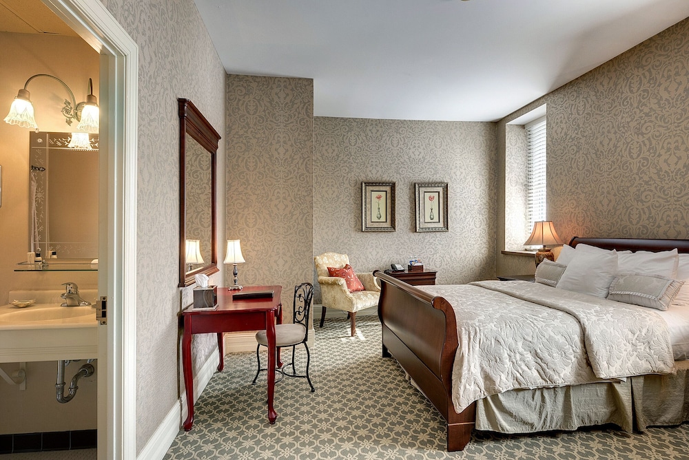 Nicollet Island Inn 5/44