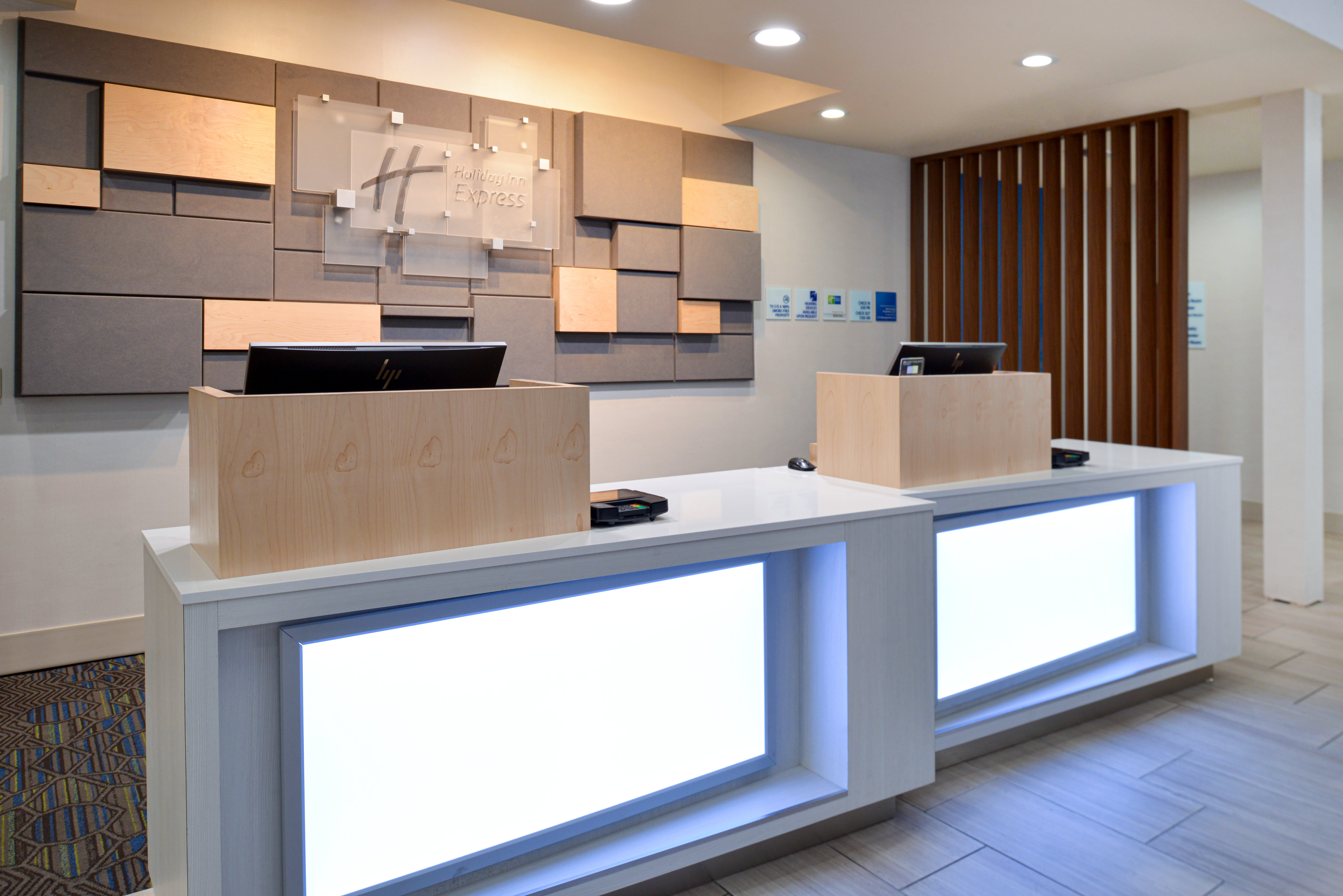 Holiday Inn Express Lodi 10/58