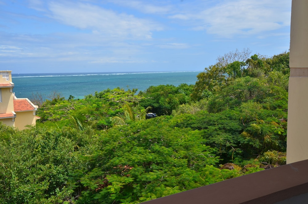 Pavilion Holiday Resort 26/29