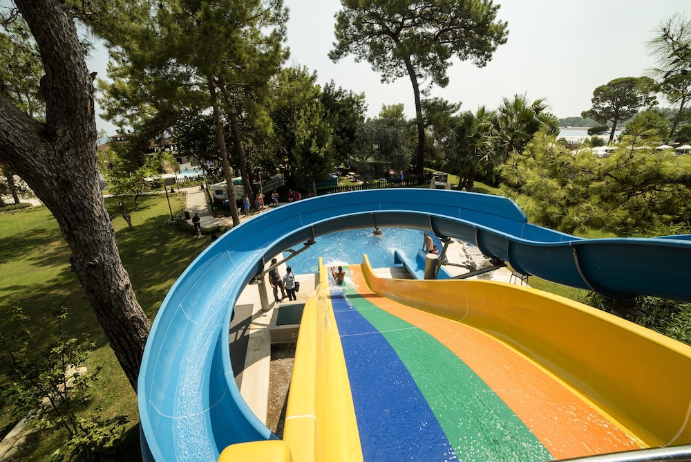 Kimeros Park Holiday Village 8/70
