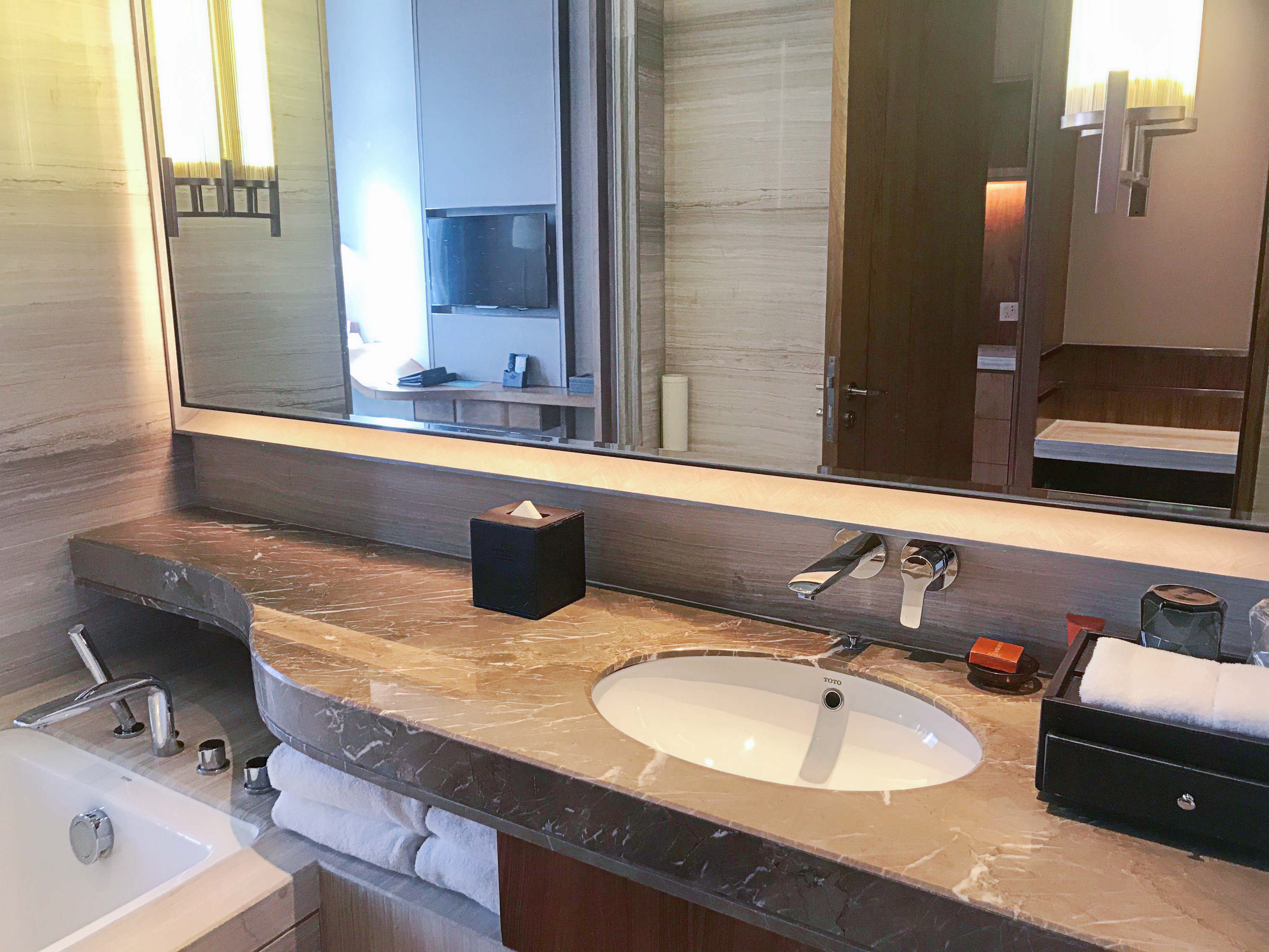 CROWNE PLAZA FUZHOU RIVERSIDE 48/50