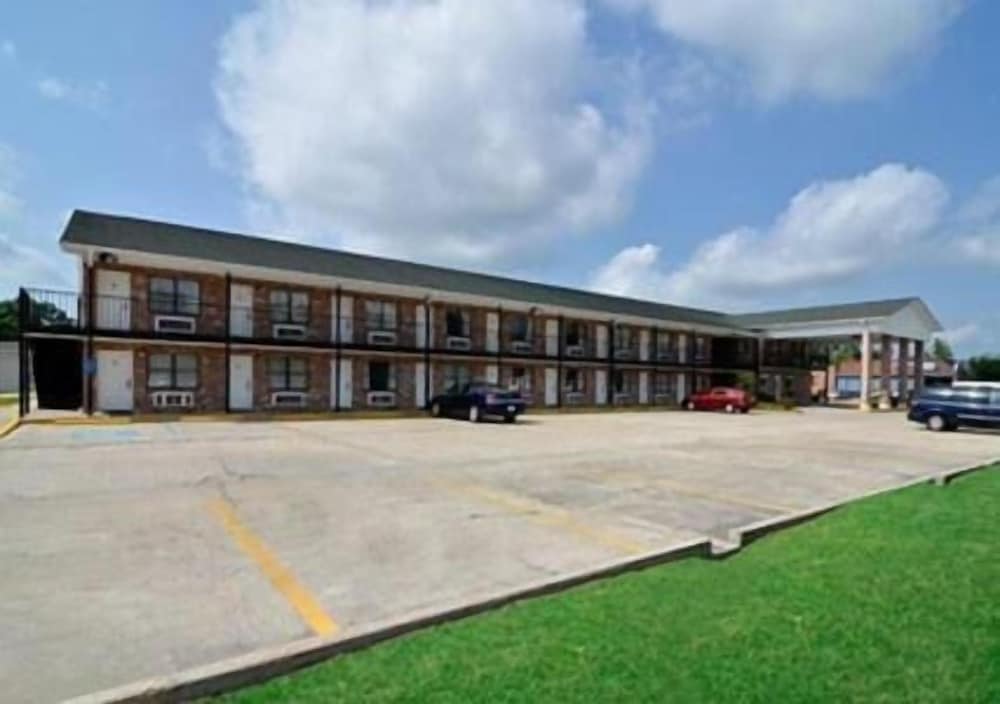 Studio6 Luling, LA 37/39