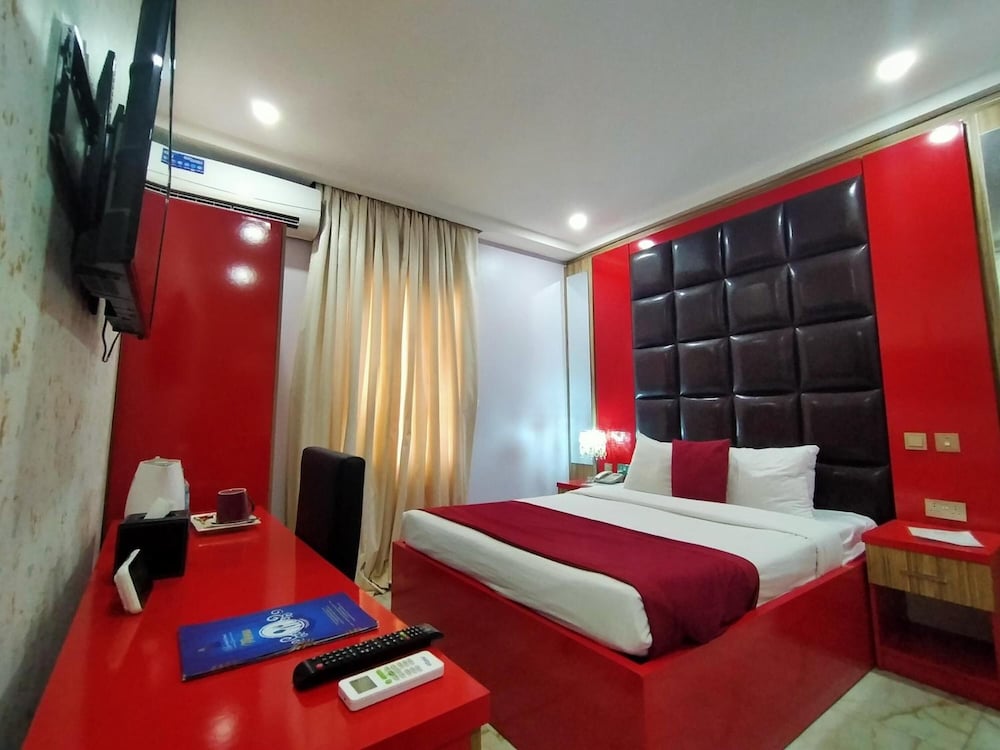 Boardwalk Hotels Zone 5 5/34