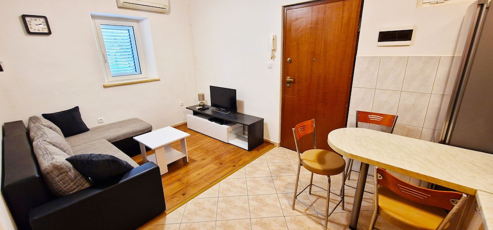 Croparadise Hostel 27/50