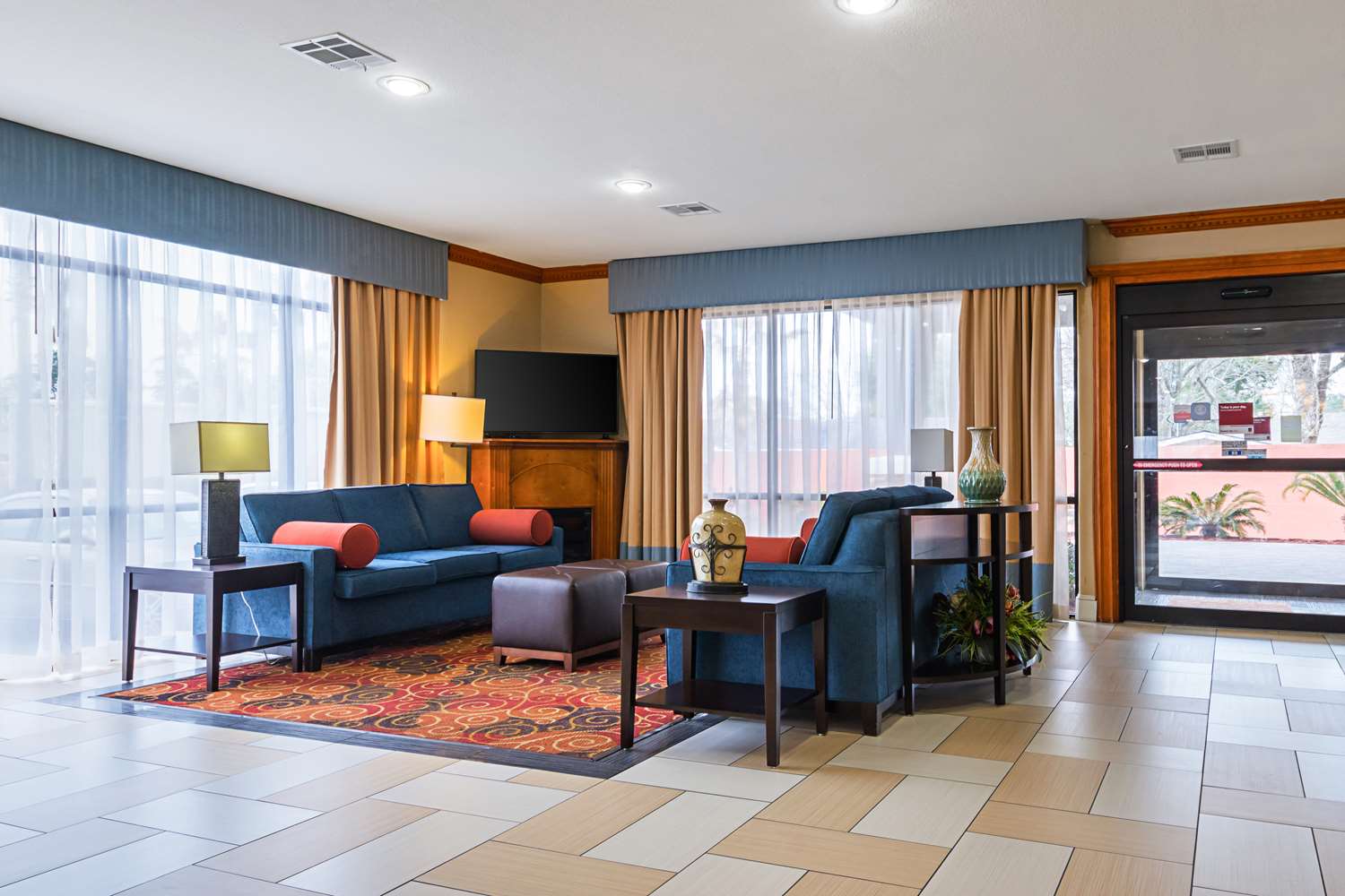 Comfort Suites Lake Charles 30/48
