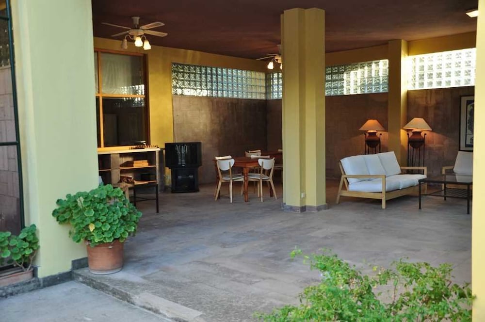 Palm Court Suites 25/48