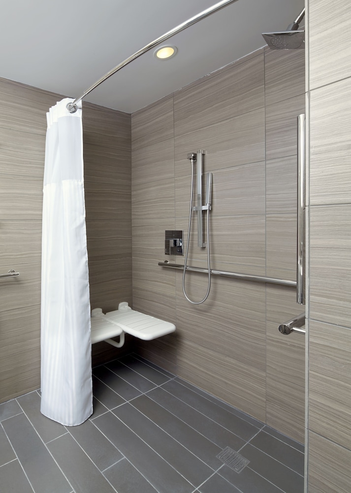 Hilton Garden Inn New York Times Square North 13/38