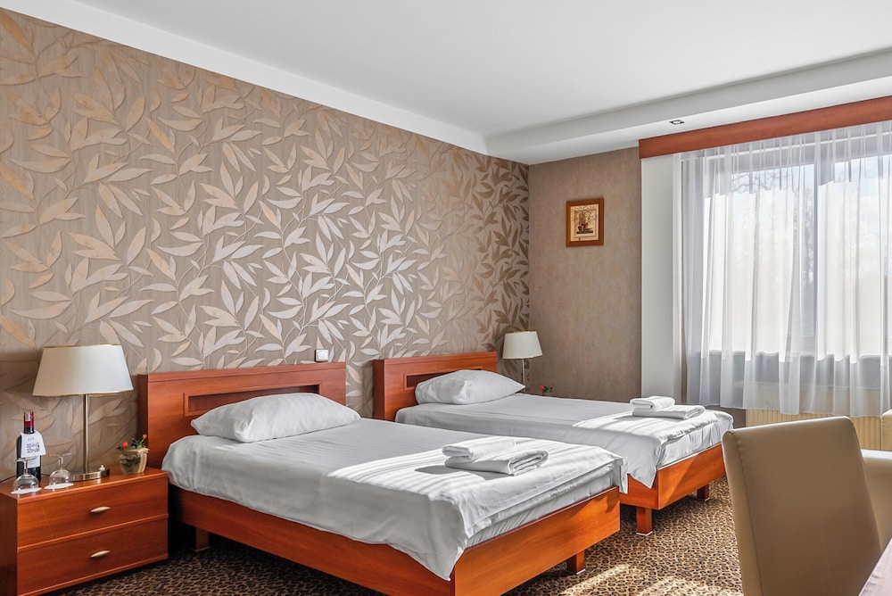 Hotel Diament Vacanza 16/48