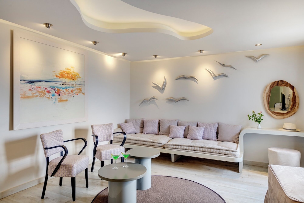 Kouros Art Hotel - Adults Only 50/72