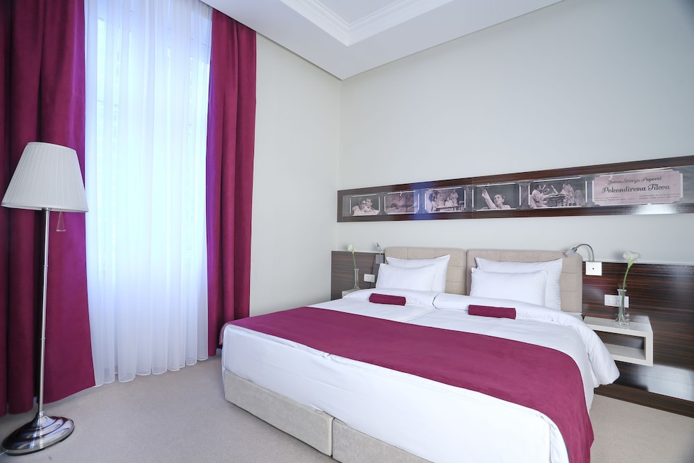 HOTEL THEATER BELGRADE 13/49