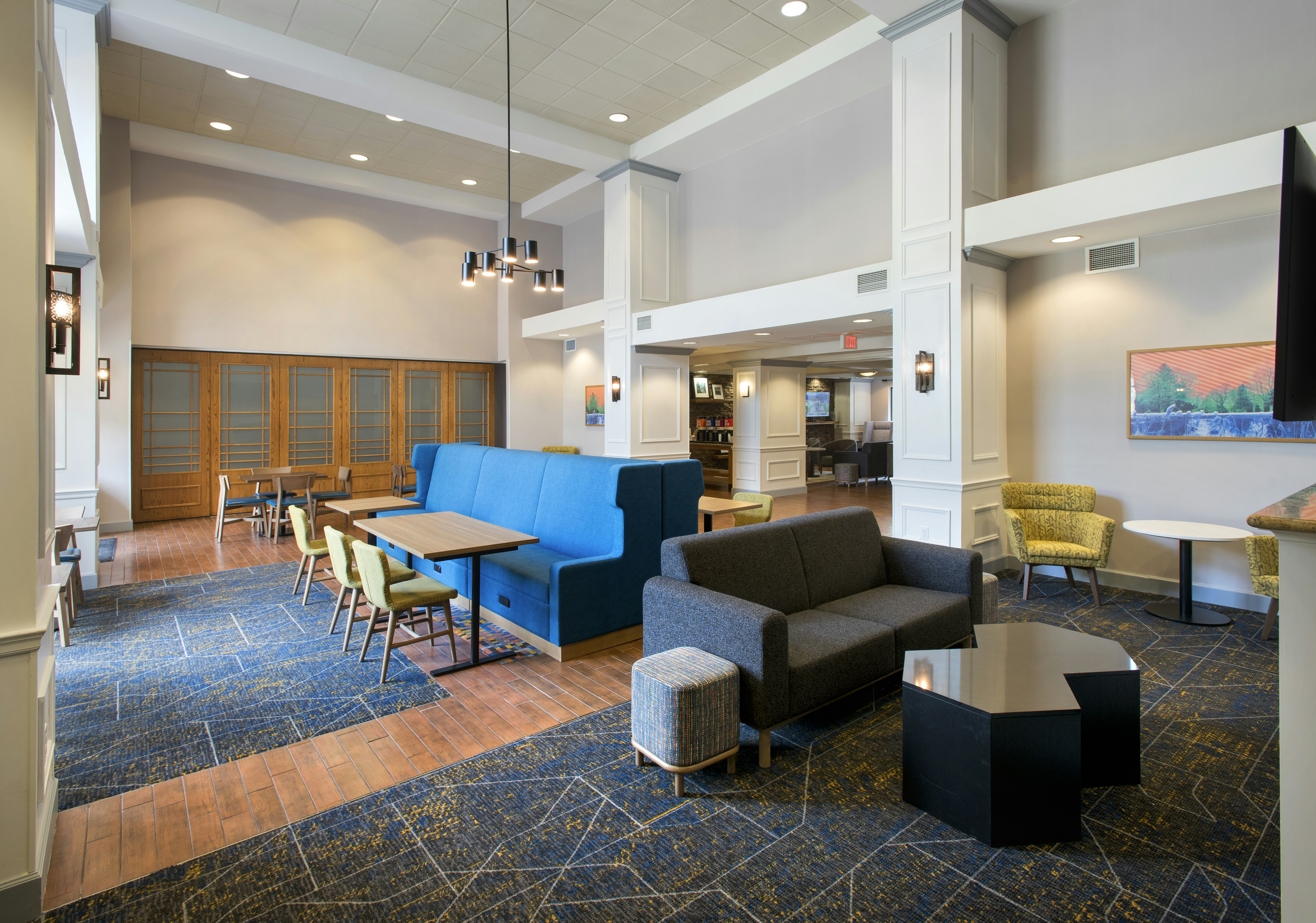 Hampton Inn and Suites New Hartford 42/64