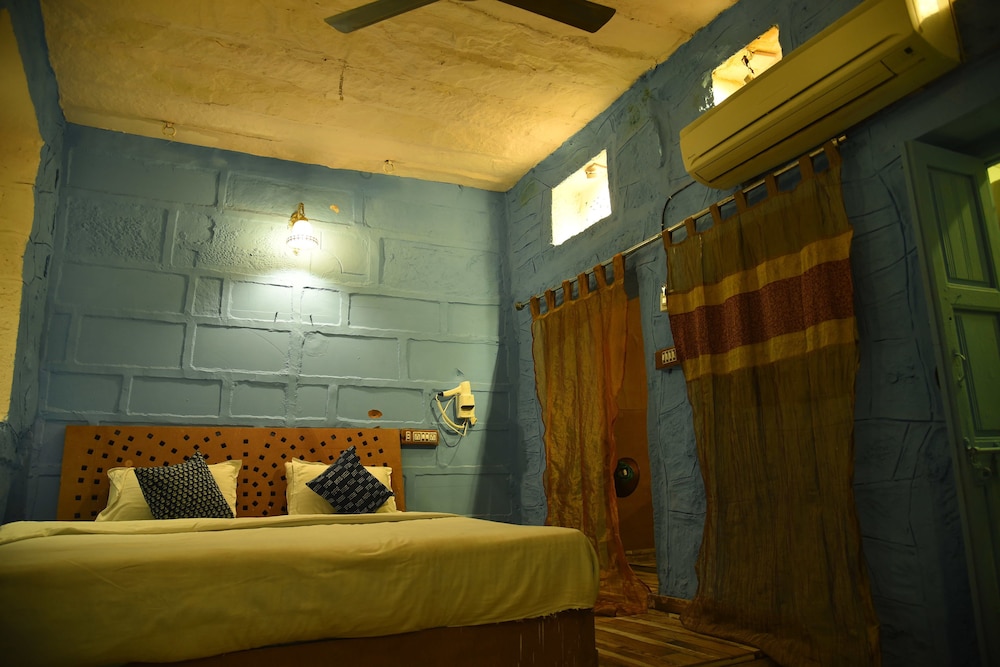 Rani Mahal 15/50