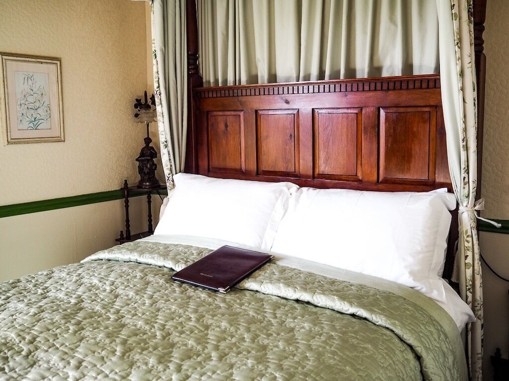 Four Poster, King Bed, Sea View