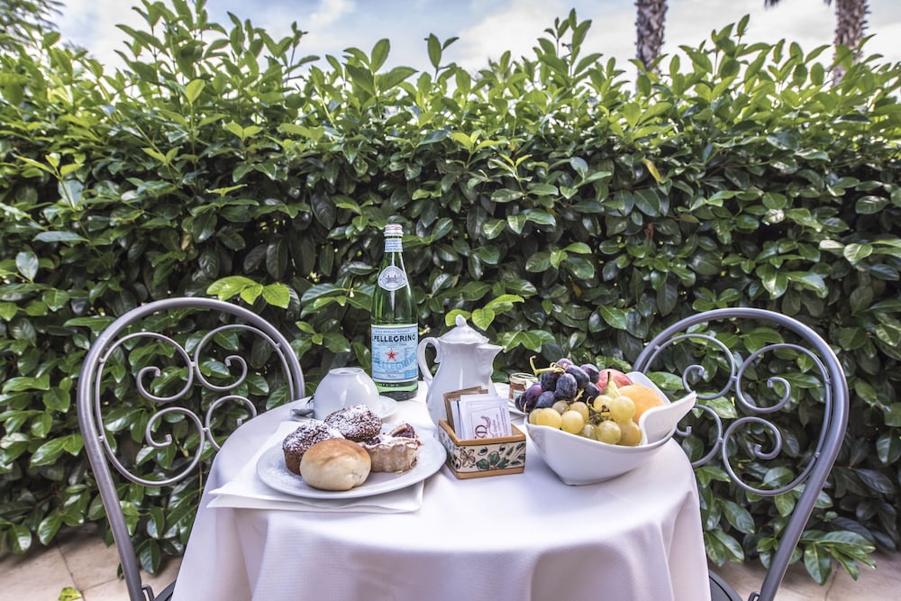Hotel Villa Daphne 31/53