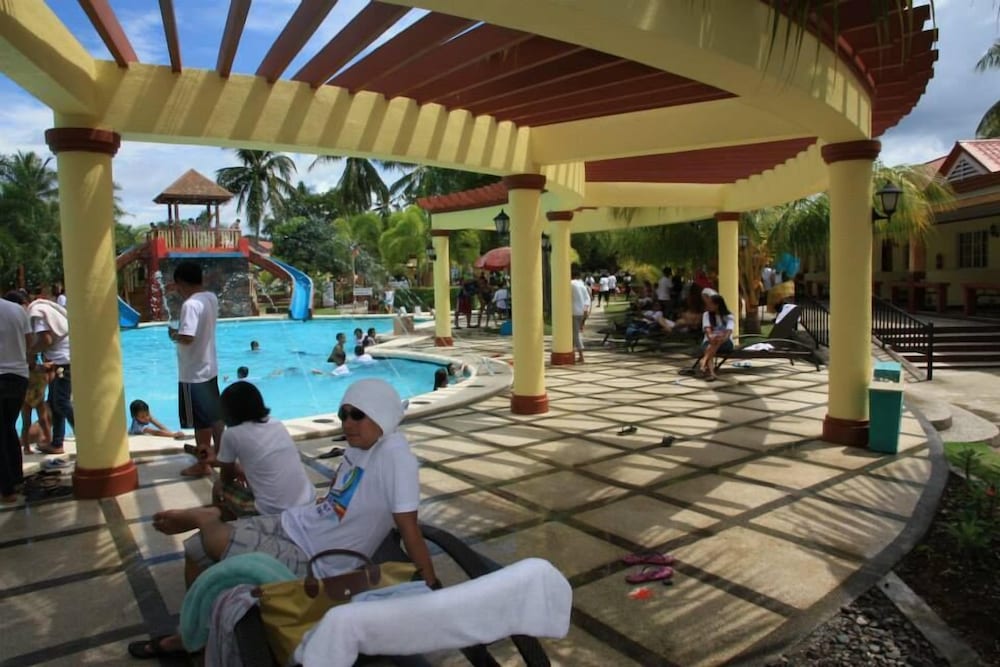 Hagnaya Beach Resort And Restaurant 6/19