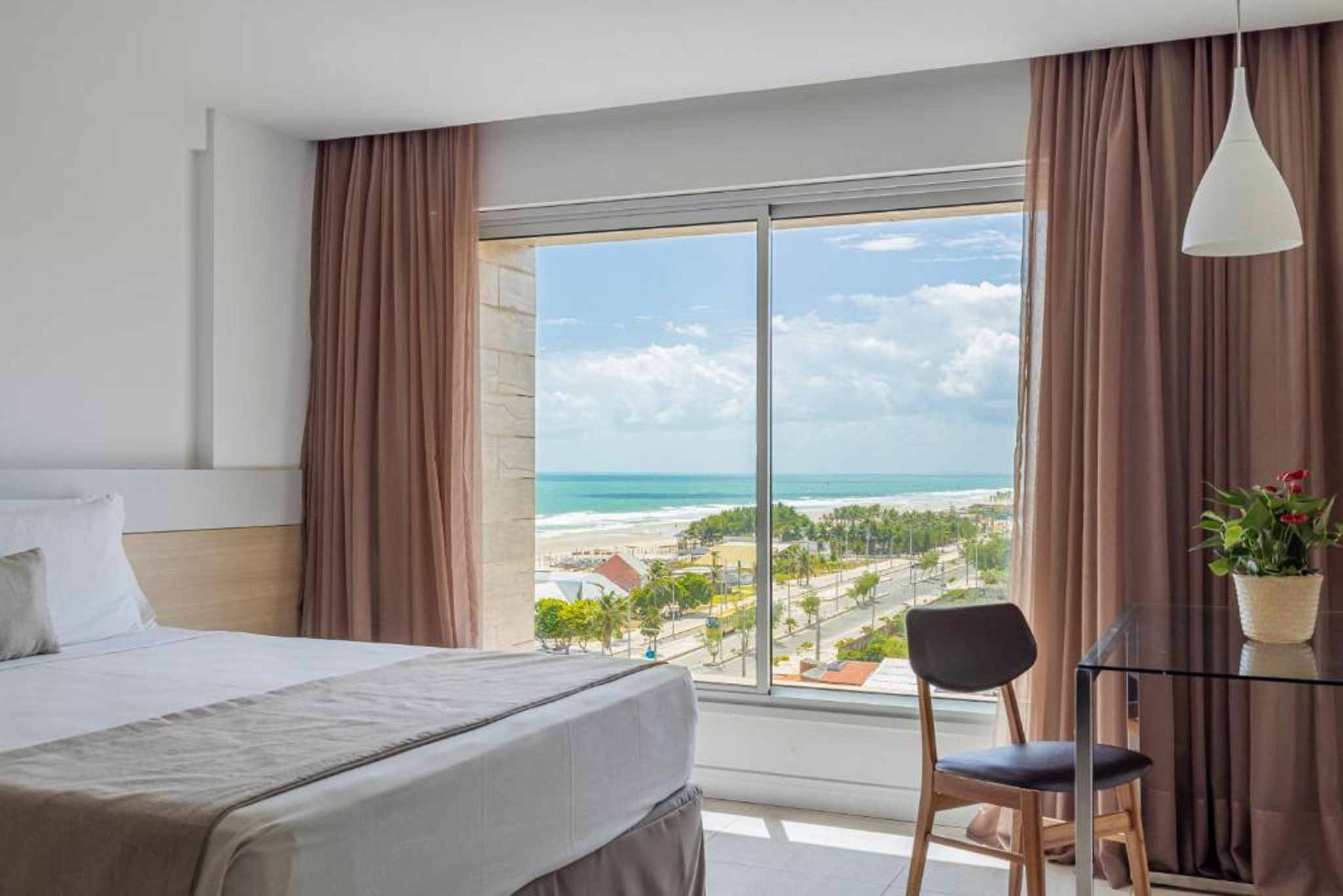 Room, Single, Lateral Side Sea View