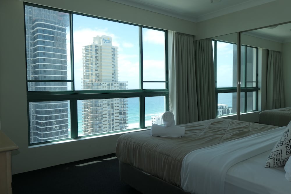 Mantra Crown Towers Surfers Paradise 26/95