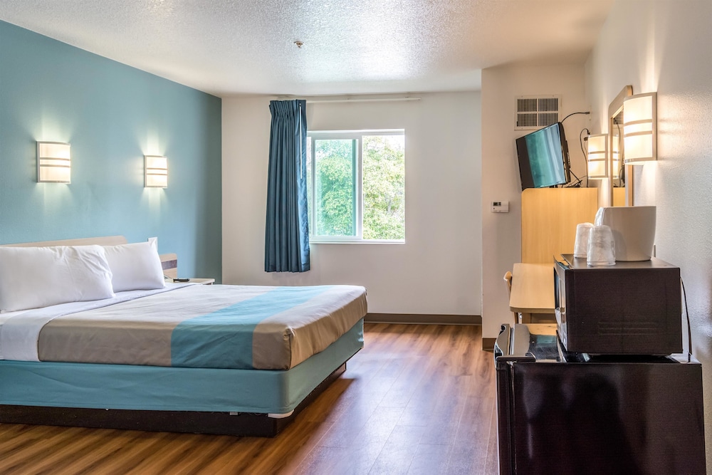 Motel6 Lincoln City, OR 23/51