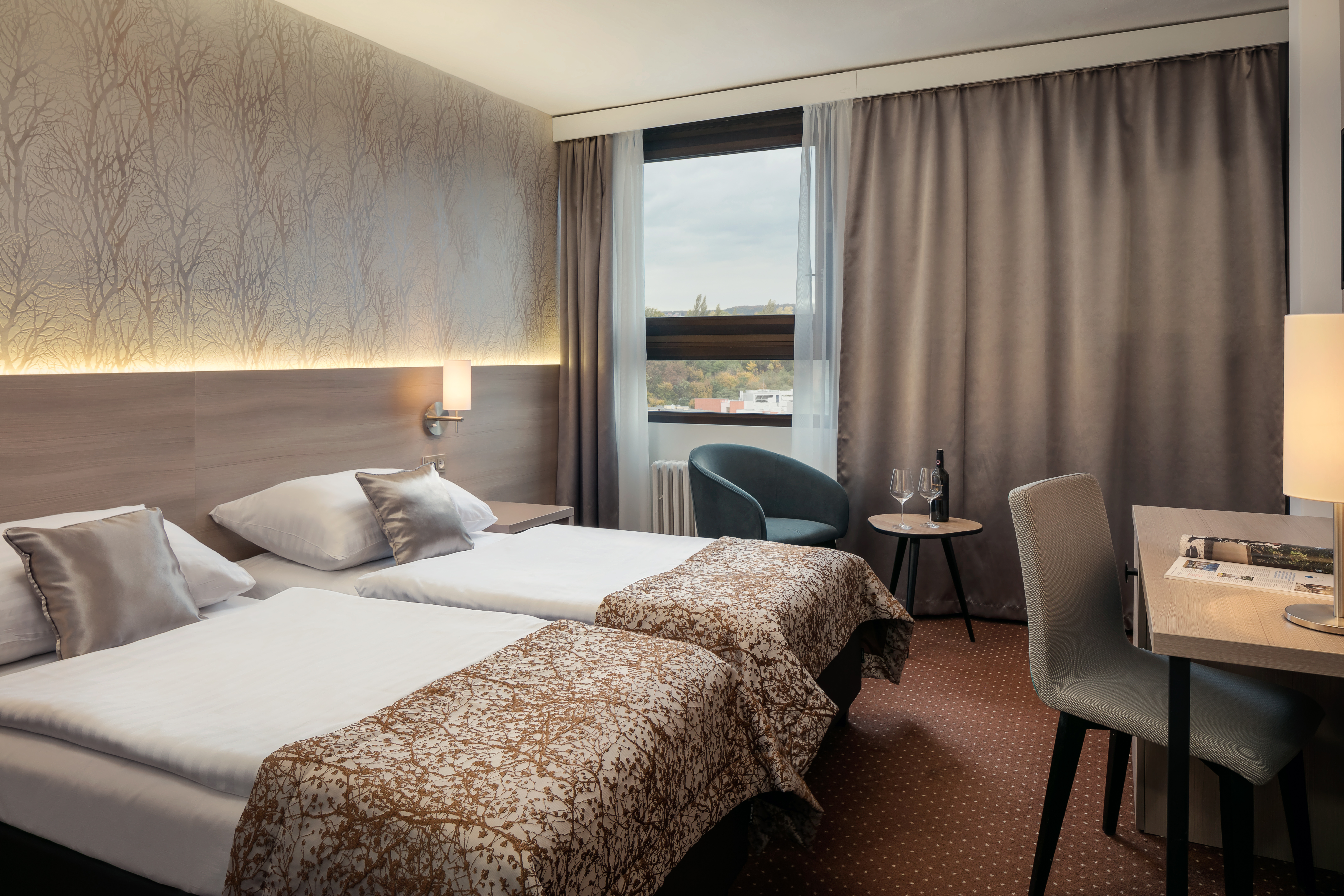 Room, Double Bed