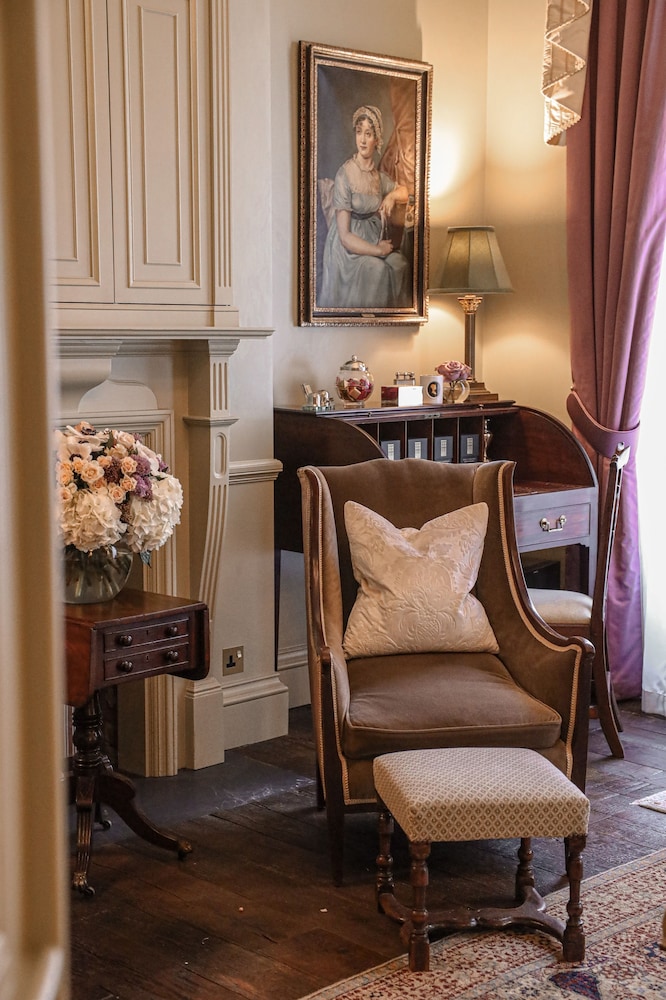 Henry's Townhouse 44/53