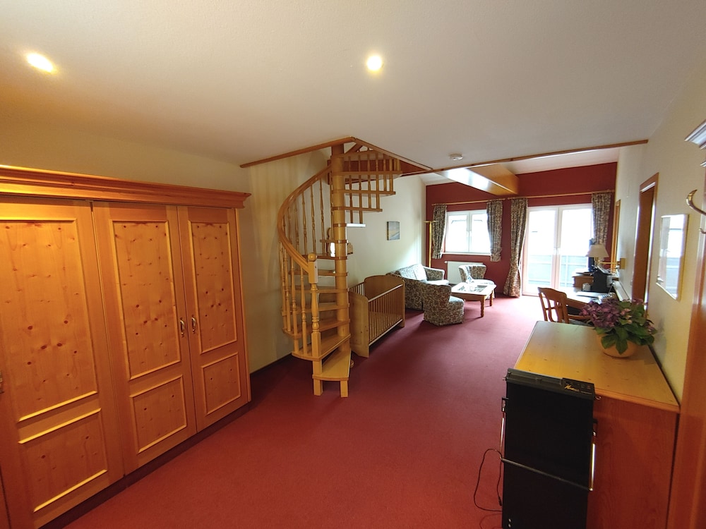 Akzent Hotel Bergs Alte Bauernschanke 40/56