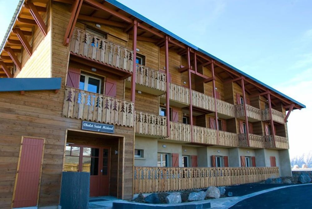 Residence Lagrange Vacances Les Chalets De L'adet 2/18