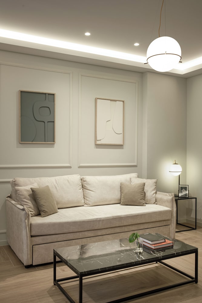 Astikon Xenofontos Suites 33/50