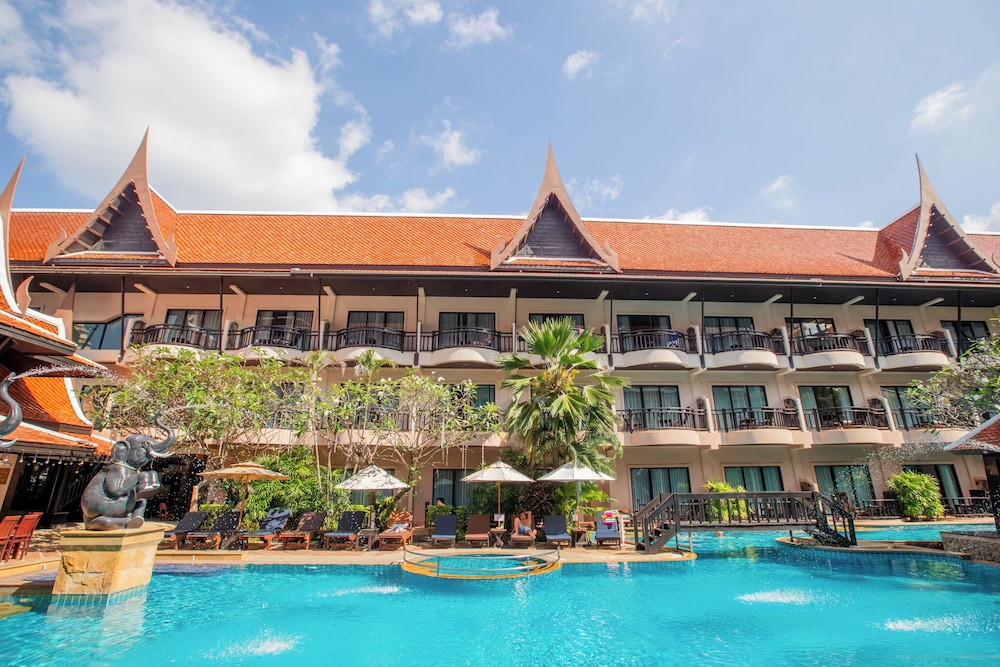 Nipa Resort 6/79