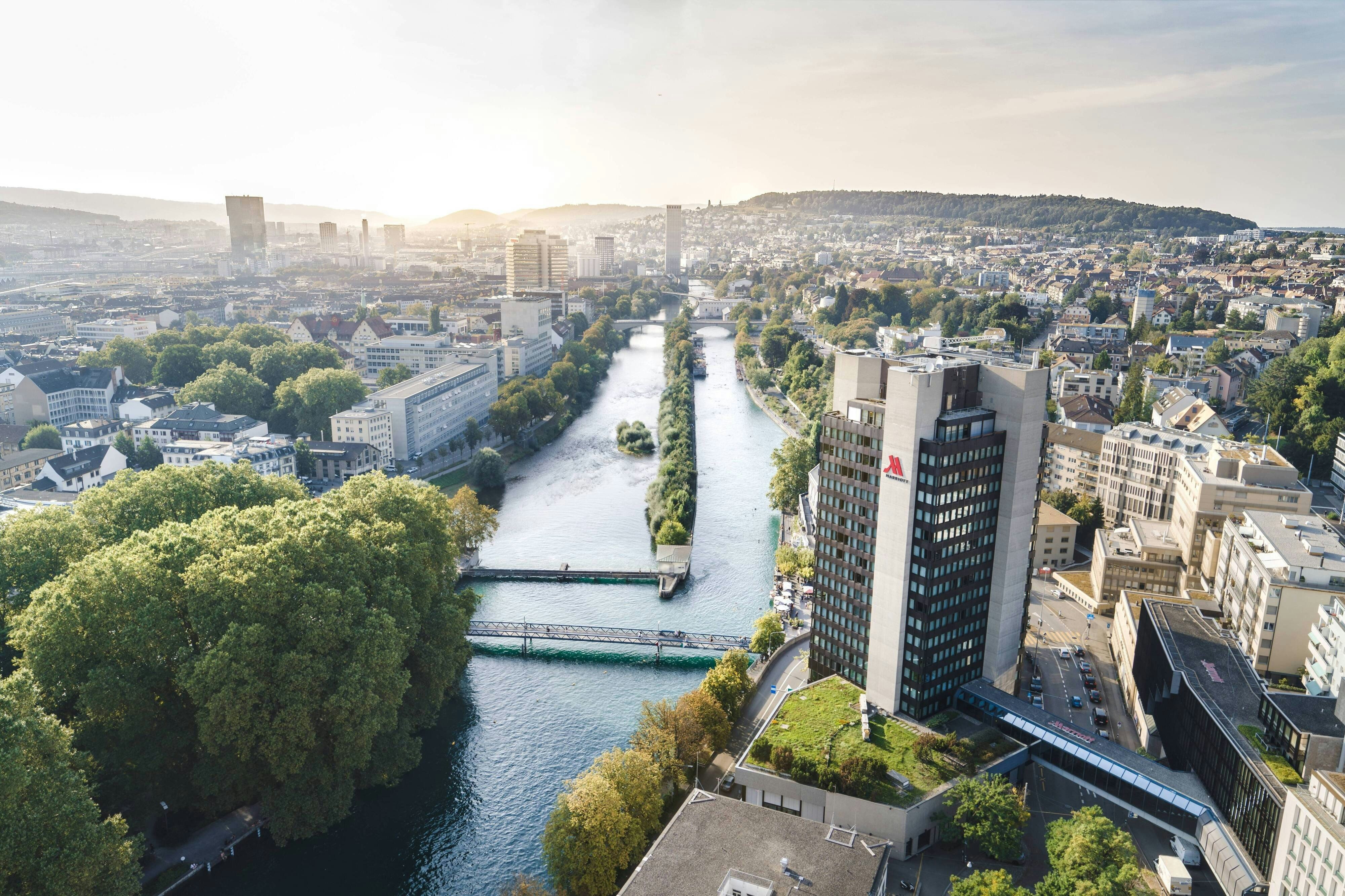 Zurich Marriott Hotel 72/76
