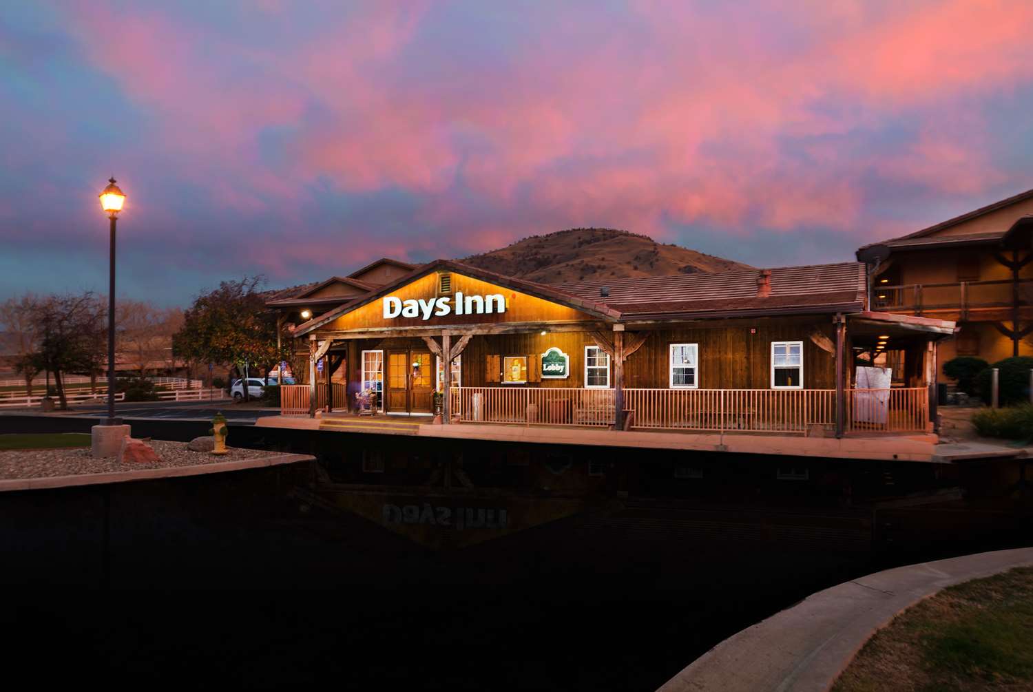 Days Inn By Wyndham Lebec 1/6